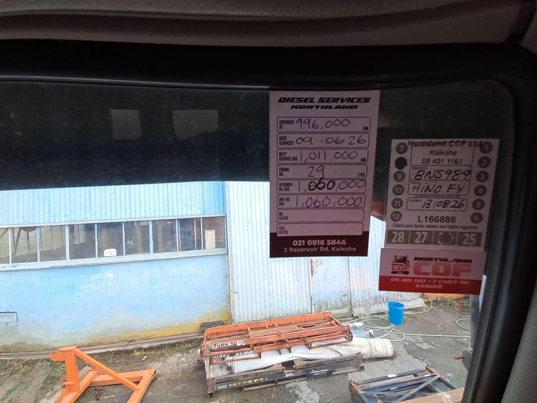 Photo '16' of Hino FY FYIKUL Curtainsider