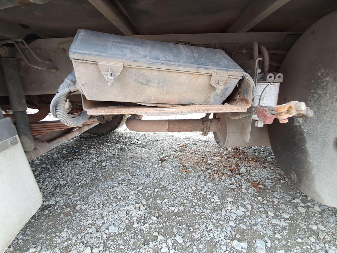 Photo '23' of Hino FY FYIKUL Curtainsider
