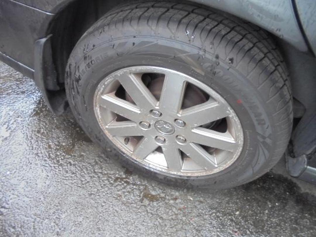 Photo '10' of Holden Berlina V6