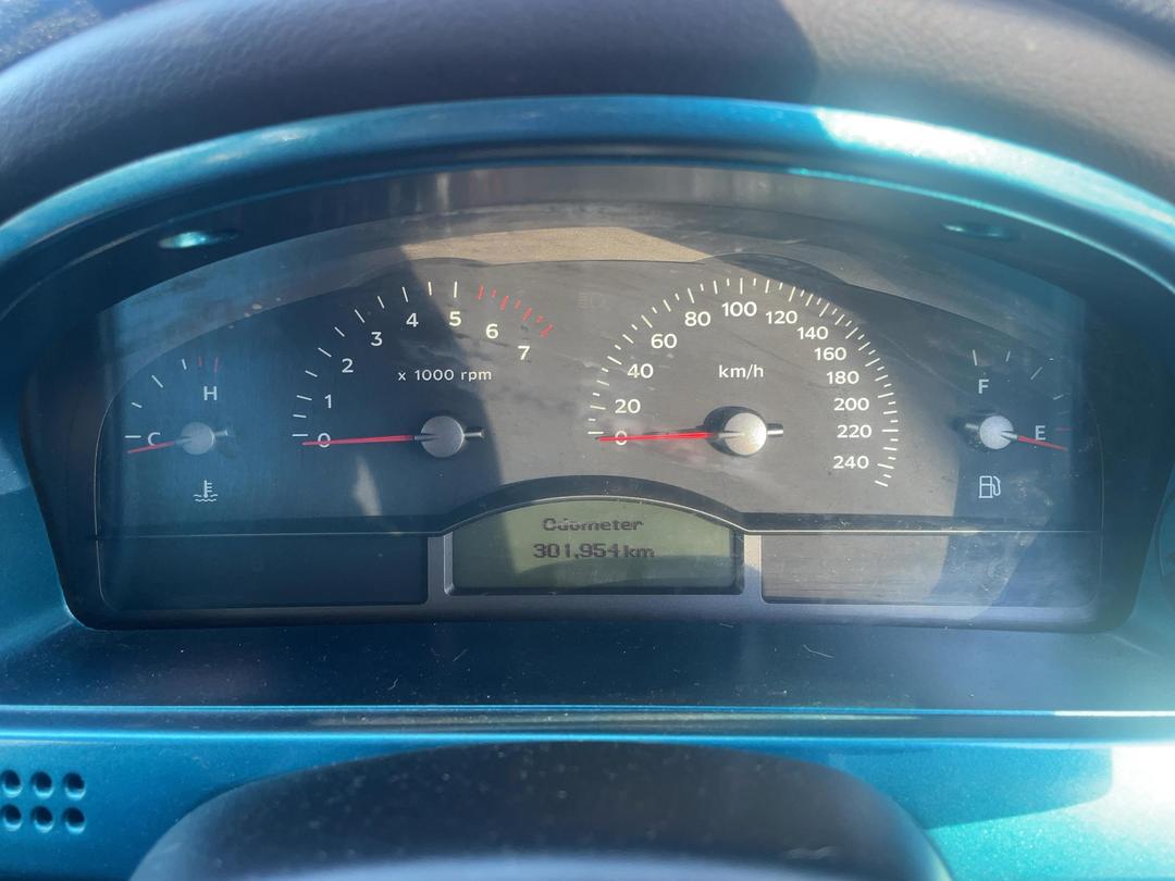 Photo '19' of Holden Commodore Equipe V6 Photo '19' of Holden Commodore Equipe V6