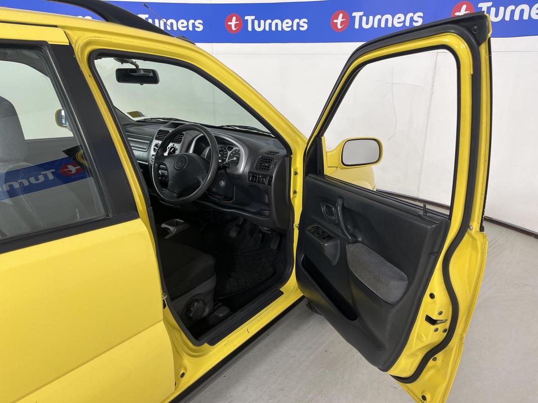 Photo '15' of Holden Cruze