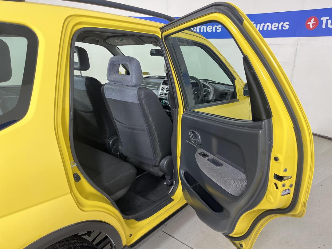 Photo '19' of Holden Cruze