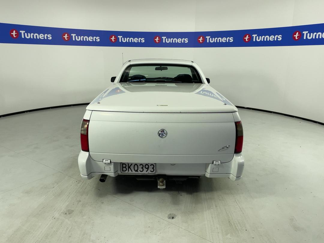 Photo '6' of Holden UTE