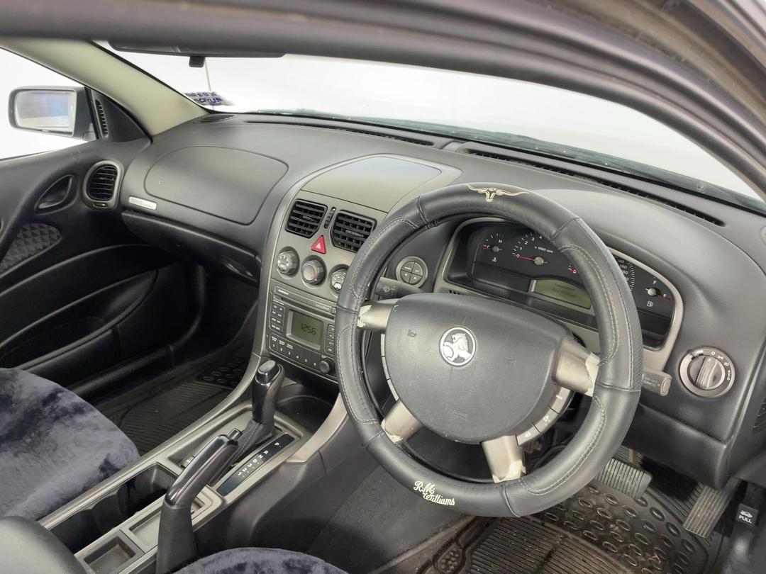 Photo '17' of Holden UTE