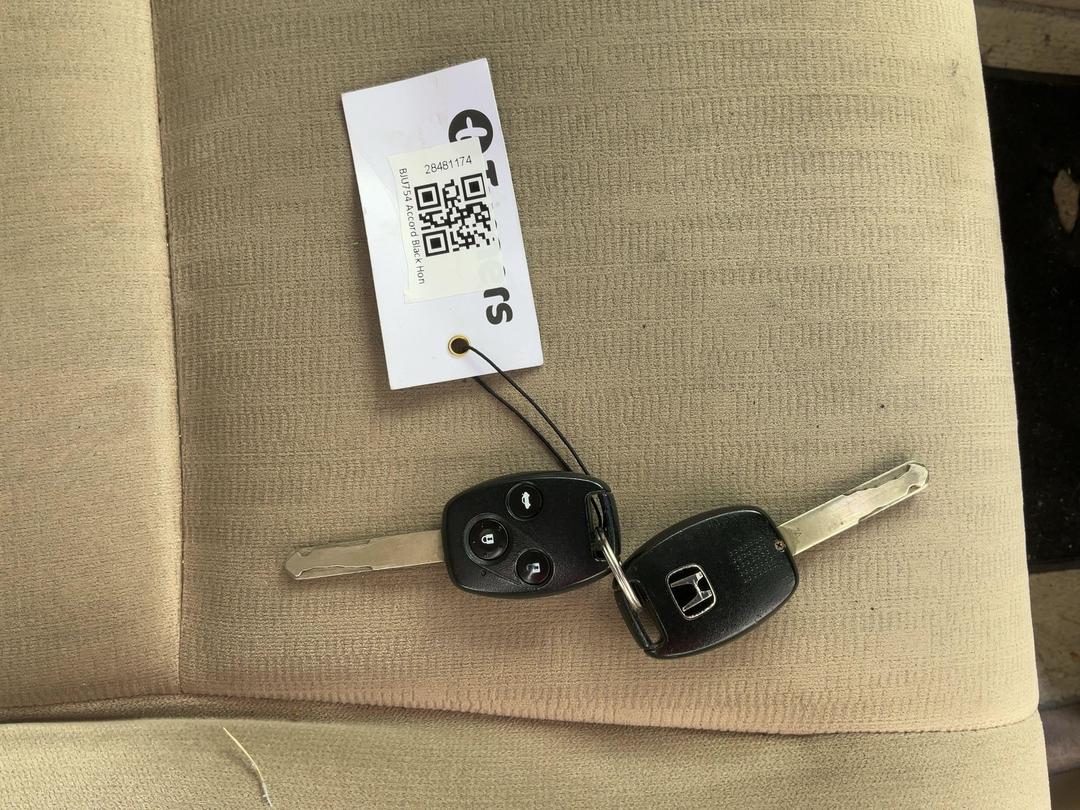 Photo '7' of Honda Accord Euro Photo '7' of Honda Accord Euro