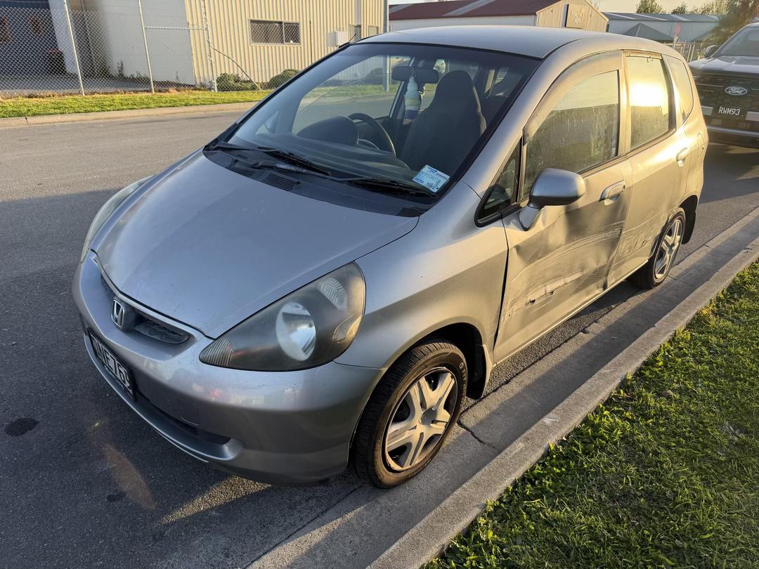 Photo '5' of Honda FIT Photo '5' of Honda FIT