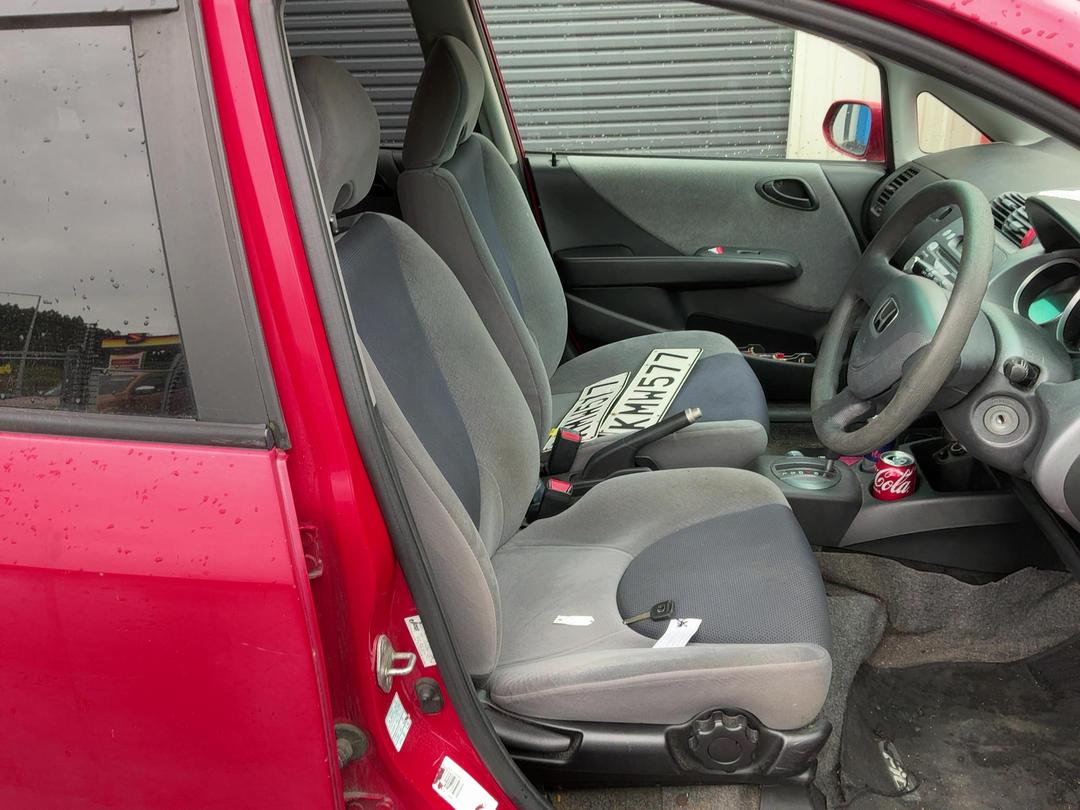 Photo '18' of Honda FIT Photo '18' of Honda FIT
