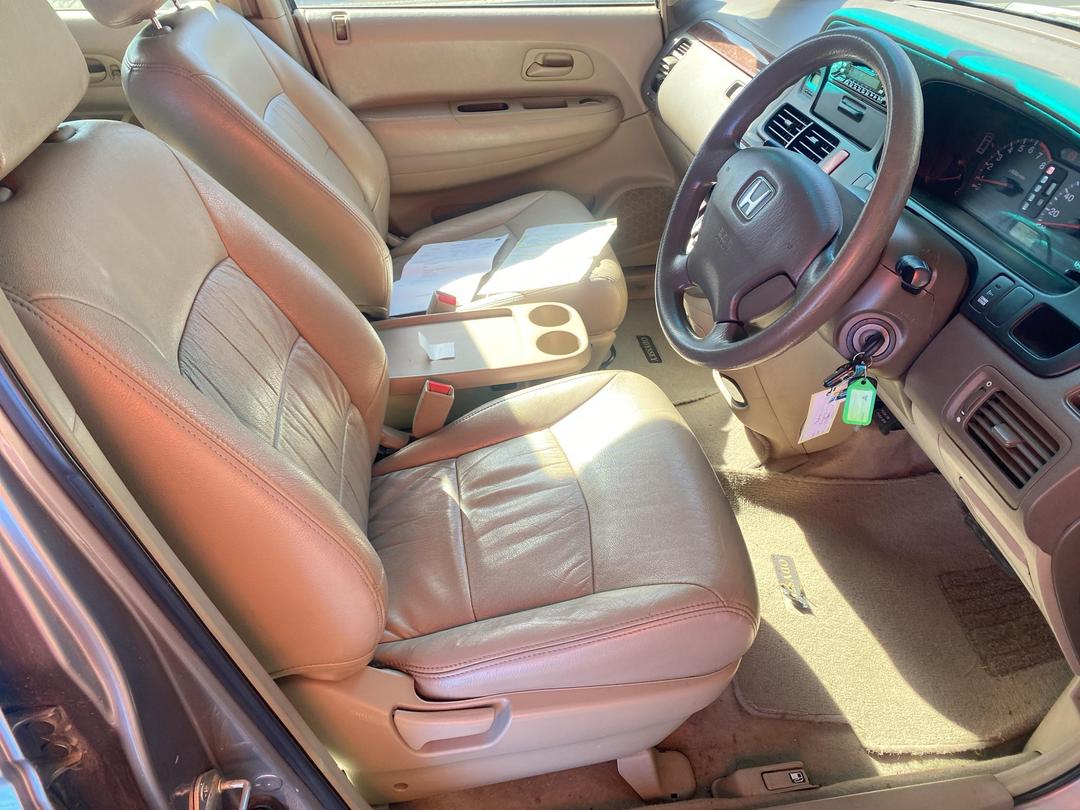 Photo '4' of Honda Odyssey