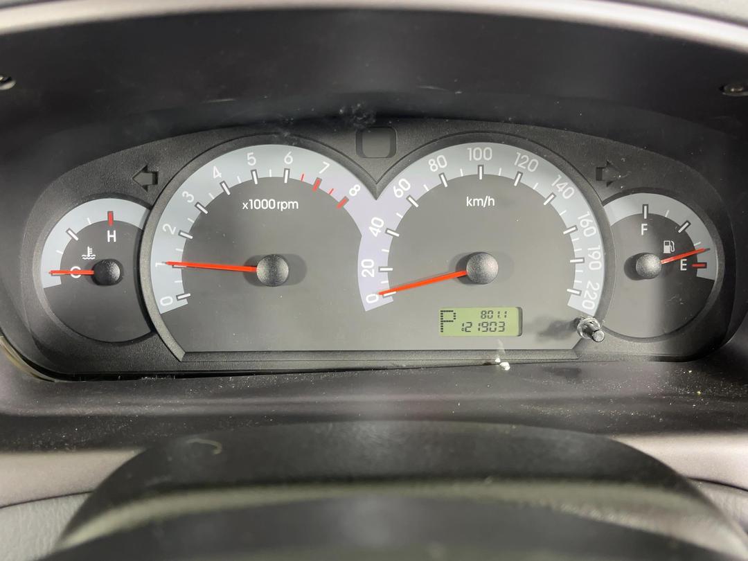 Photo '21' of Hyundai Elantra