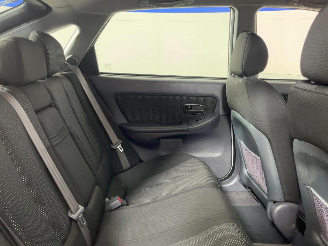 Photo '20' of Hyundai Elantra