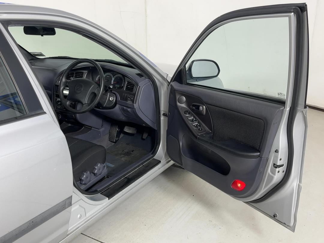 Photo '15' of Hyundai Elantra