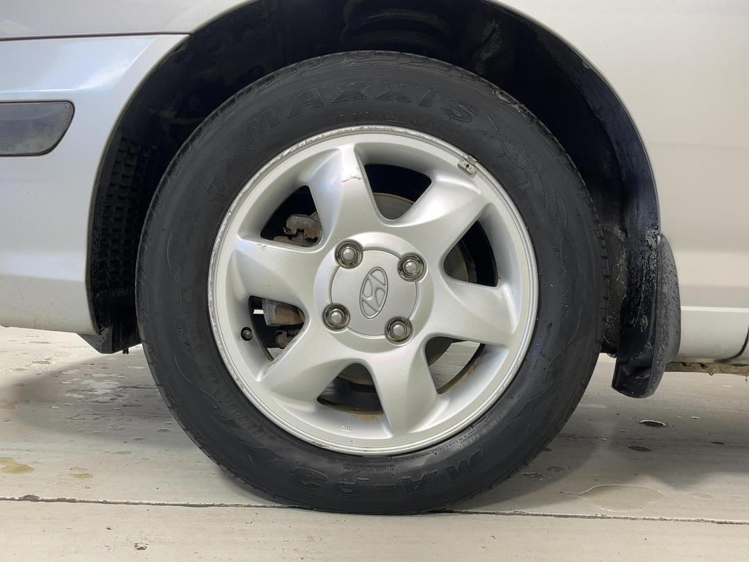 Photo '10' of Hyundai Elantra