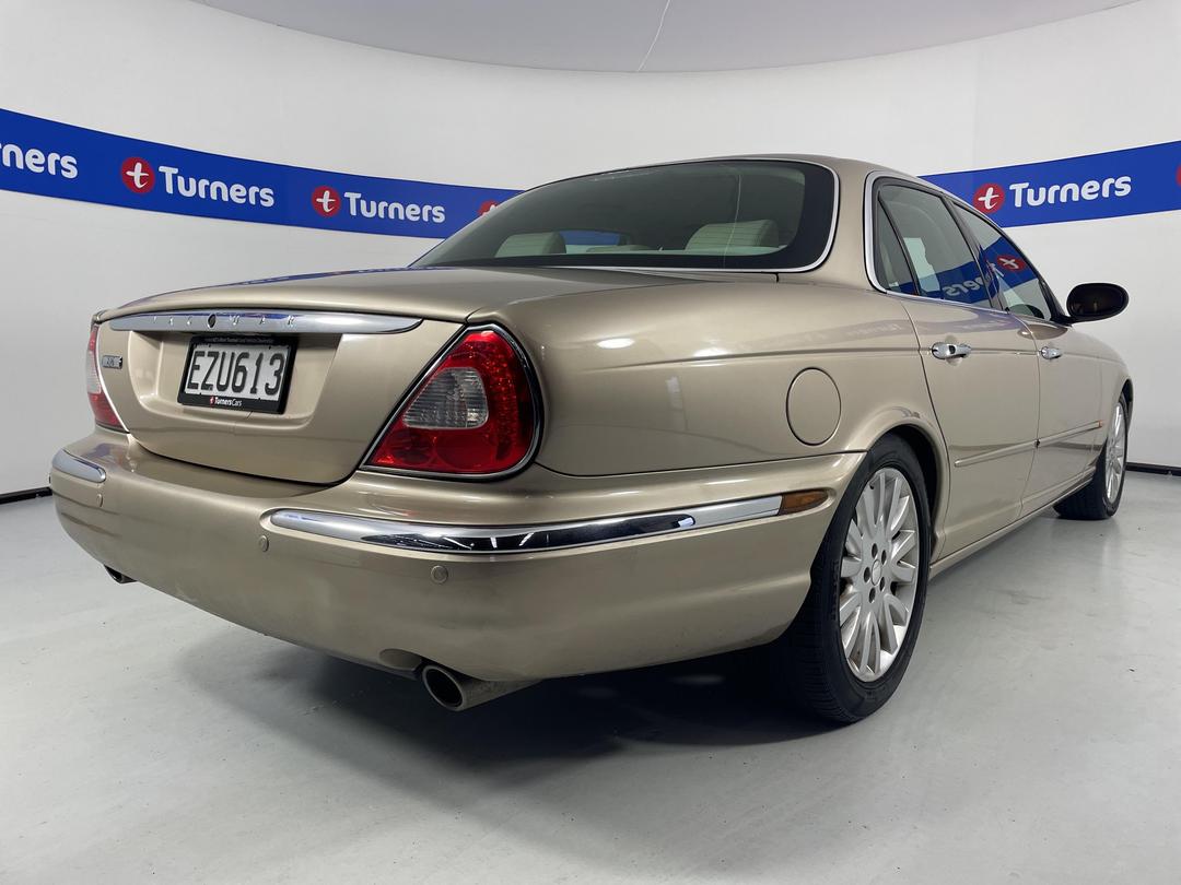 Photo '7' of Jaguar XJ6