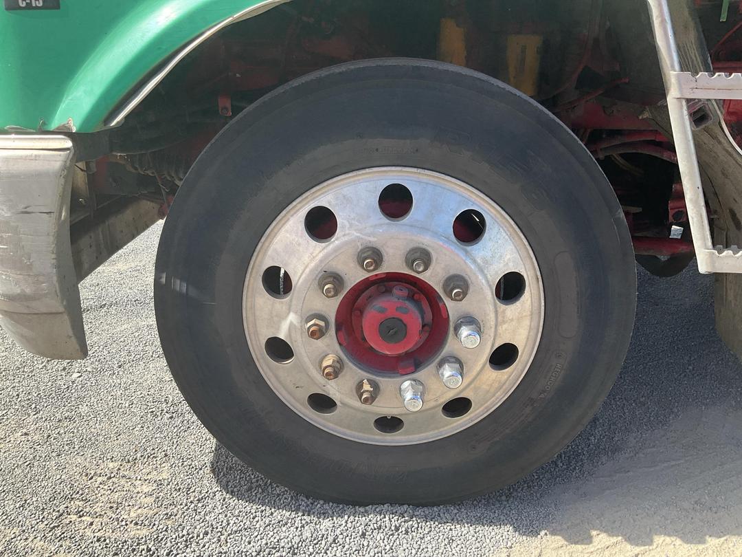 Photo '38' of Kenworth K104 Curtainsider