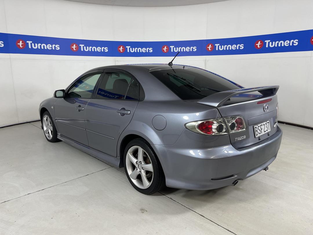 Photo '5' of Mazda Atenza