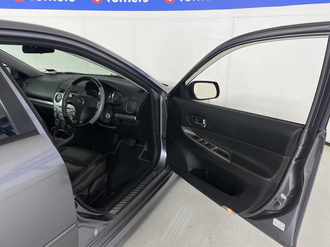 Photo '15' of Mazda Atenza