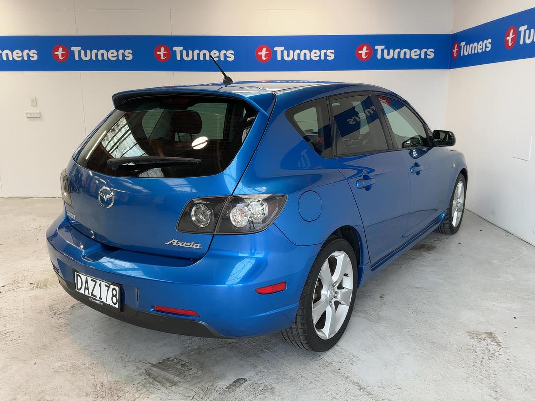 Photo '7' of Mazda Axela