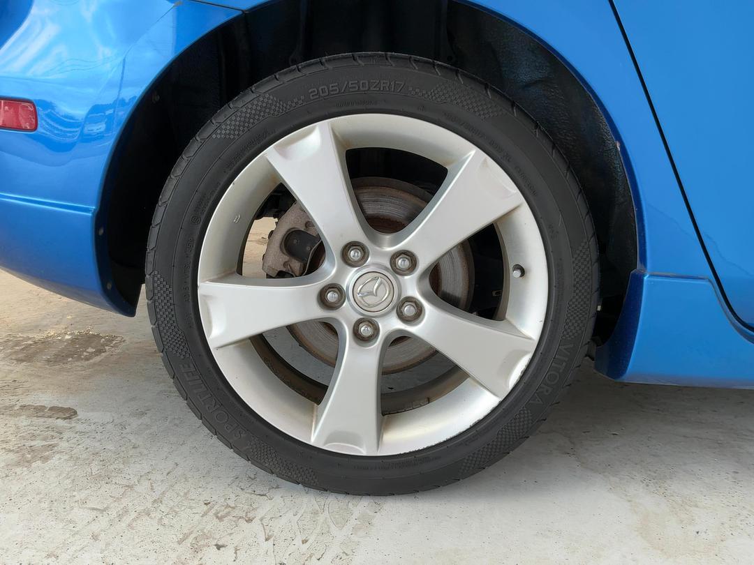 Photo '12' of Mazda Axela