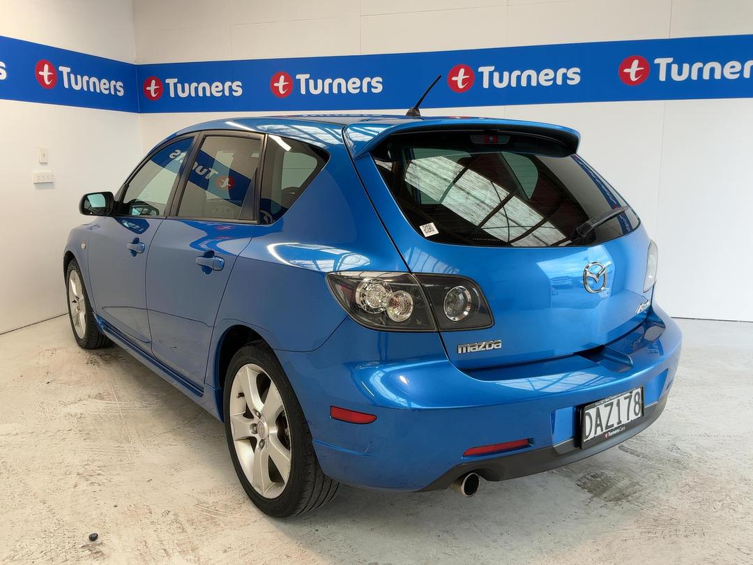 Photo '5' of Mazda Axela