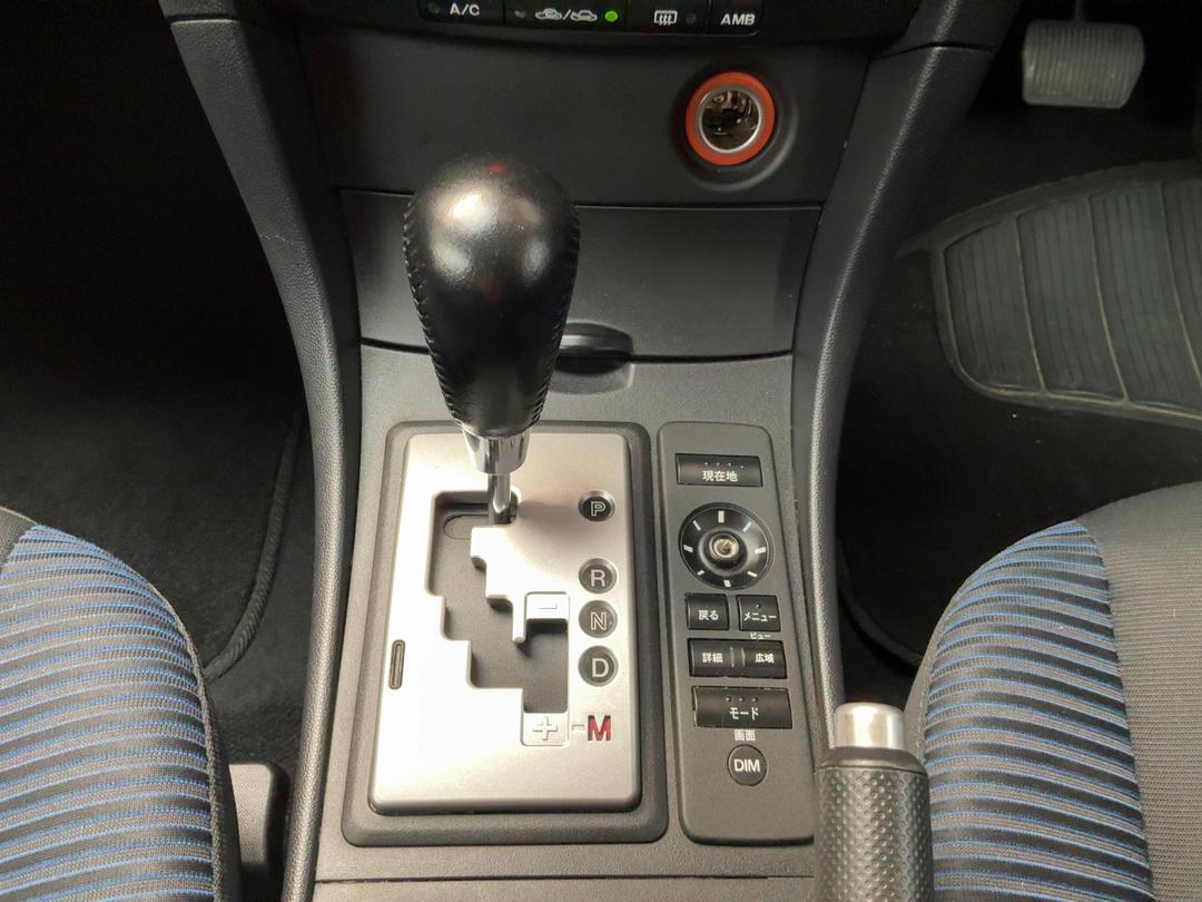 Photo '23' of Mazda Axela