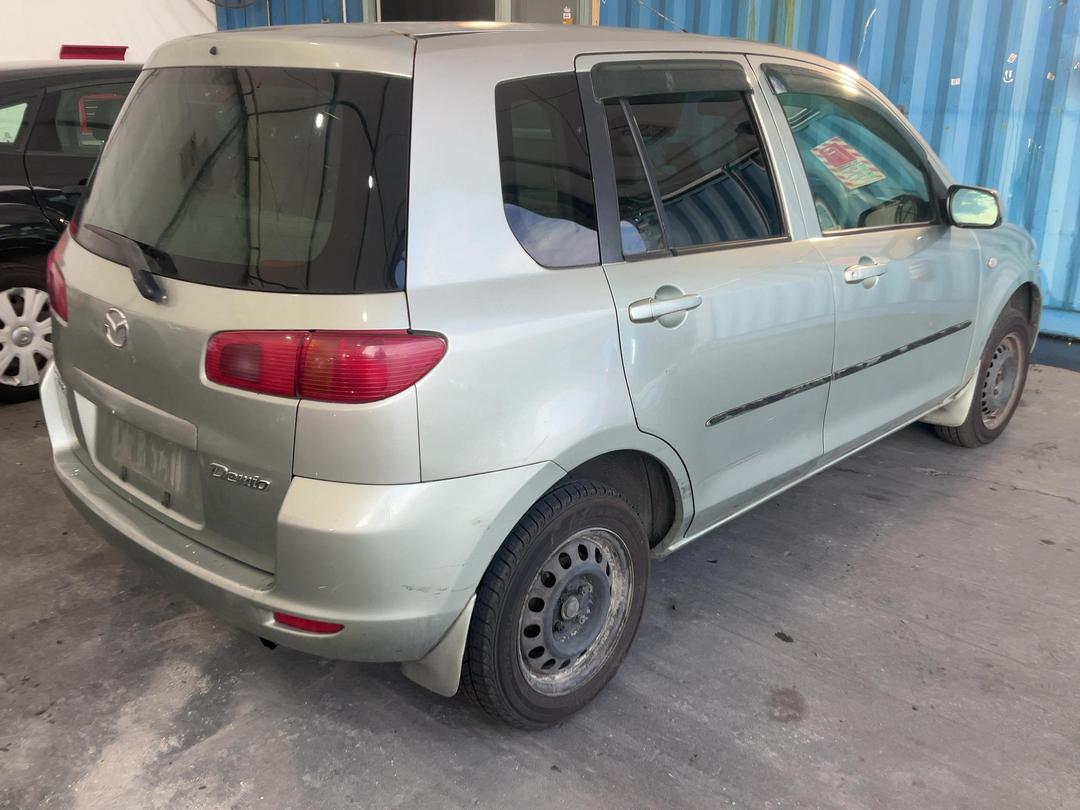 Photo '5' of Mazda Demio
