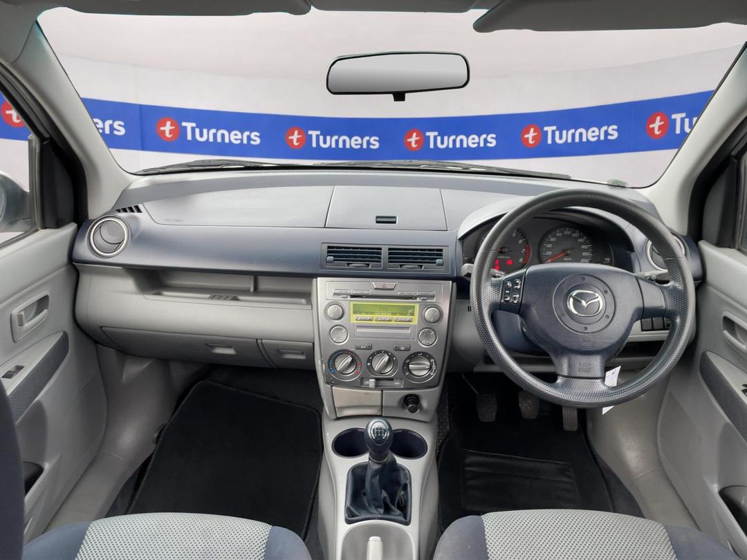 Photo '15' of Mazda Mazda2 Sport Photo '15' of Mazda Mazda2 Sport