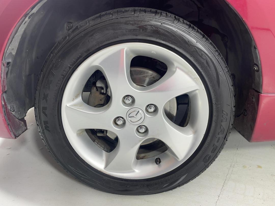 Photo '10' of Mazda Mazda2