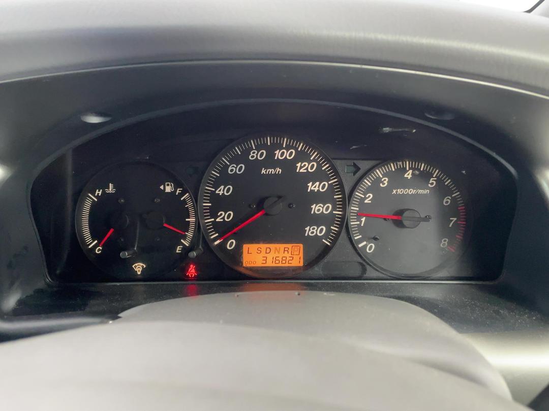 Photo '19' of Mazda MPV 2300