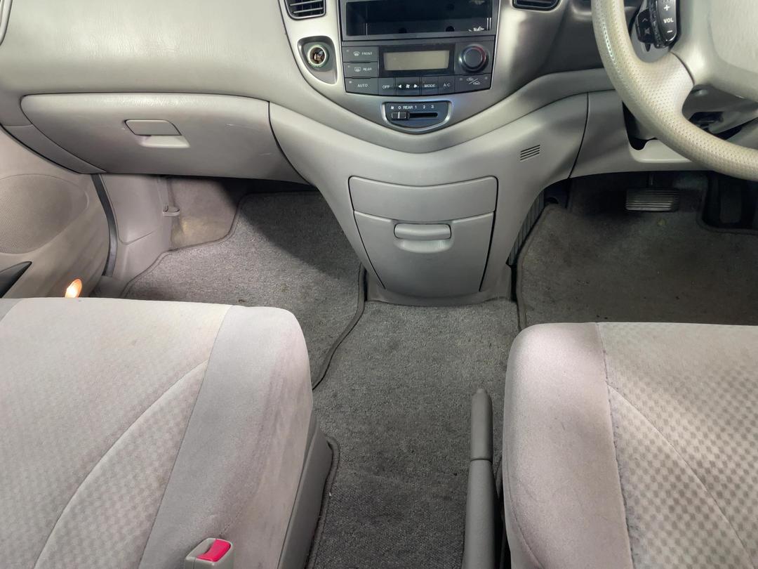 Photo '16' of Mazda MPV 2300