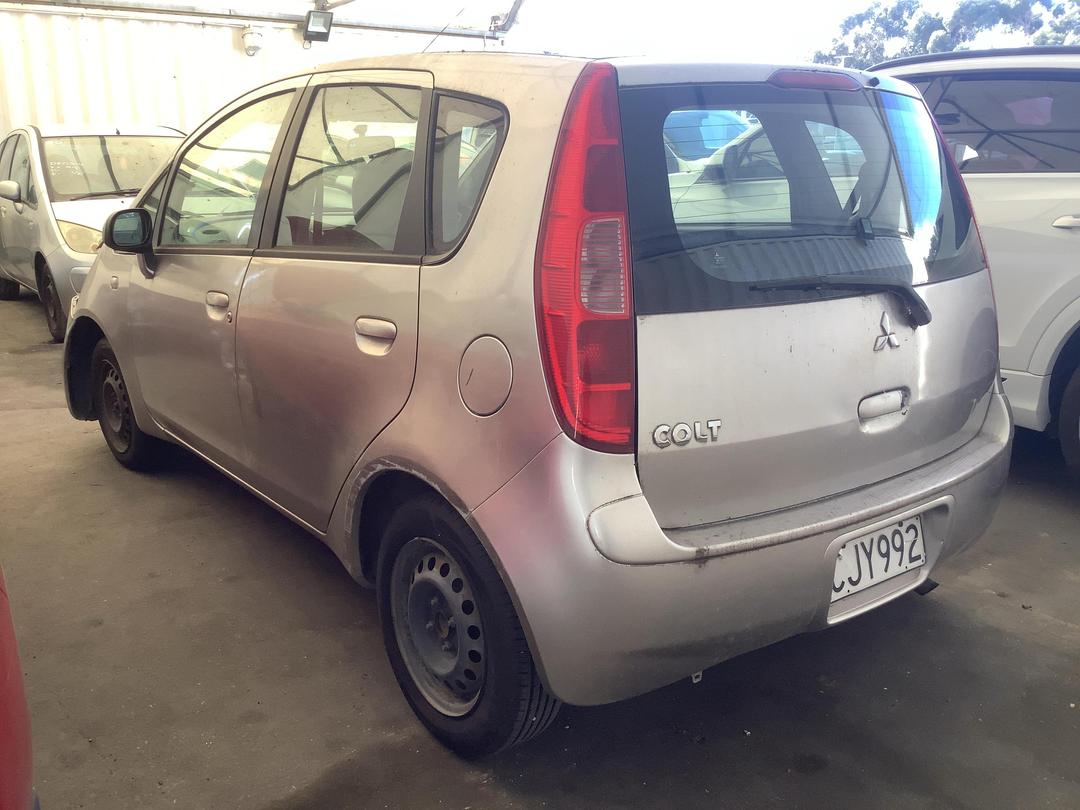 Photo '7' of Mitsubishi Colt
