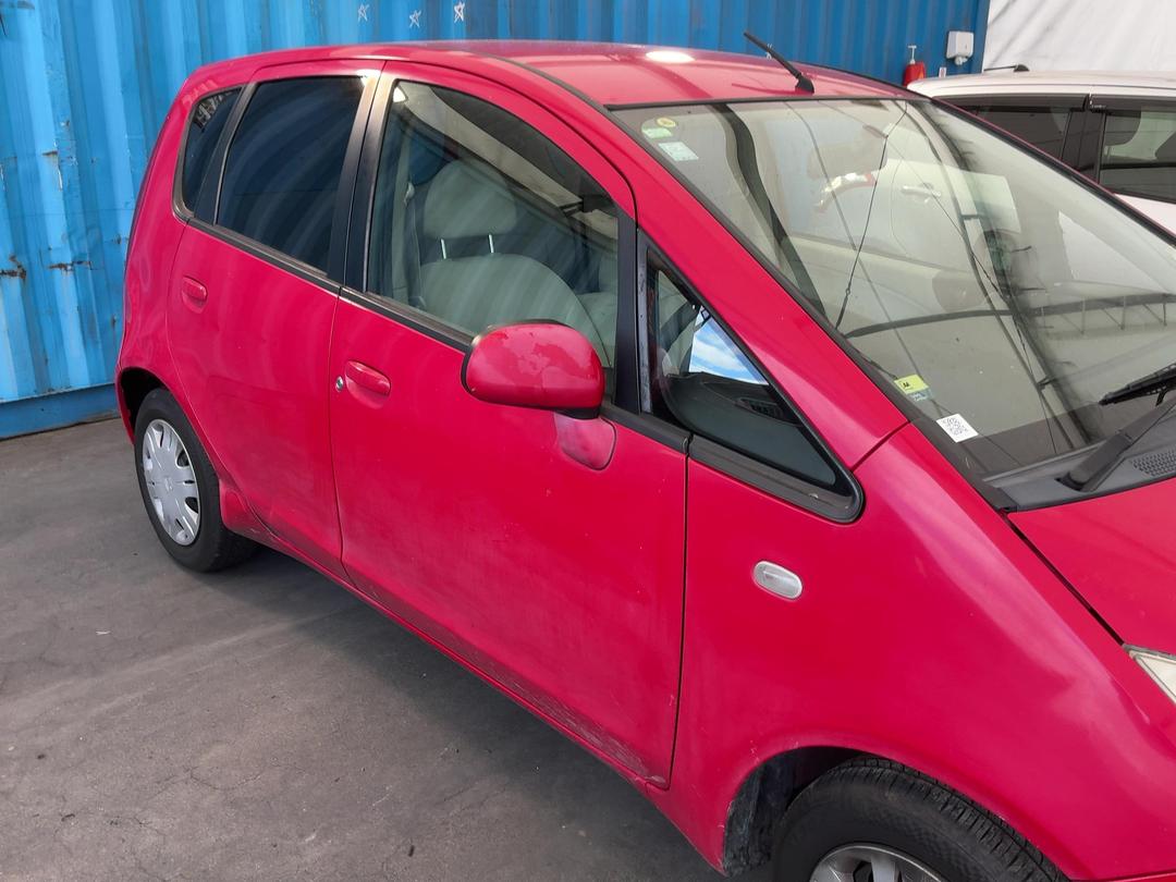 Photo '2' of Mitsubishi Colt Photo '2' of Mitsubishi Colt