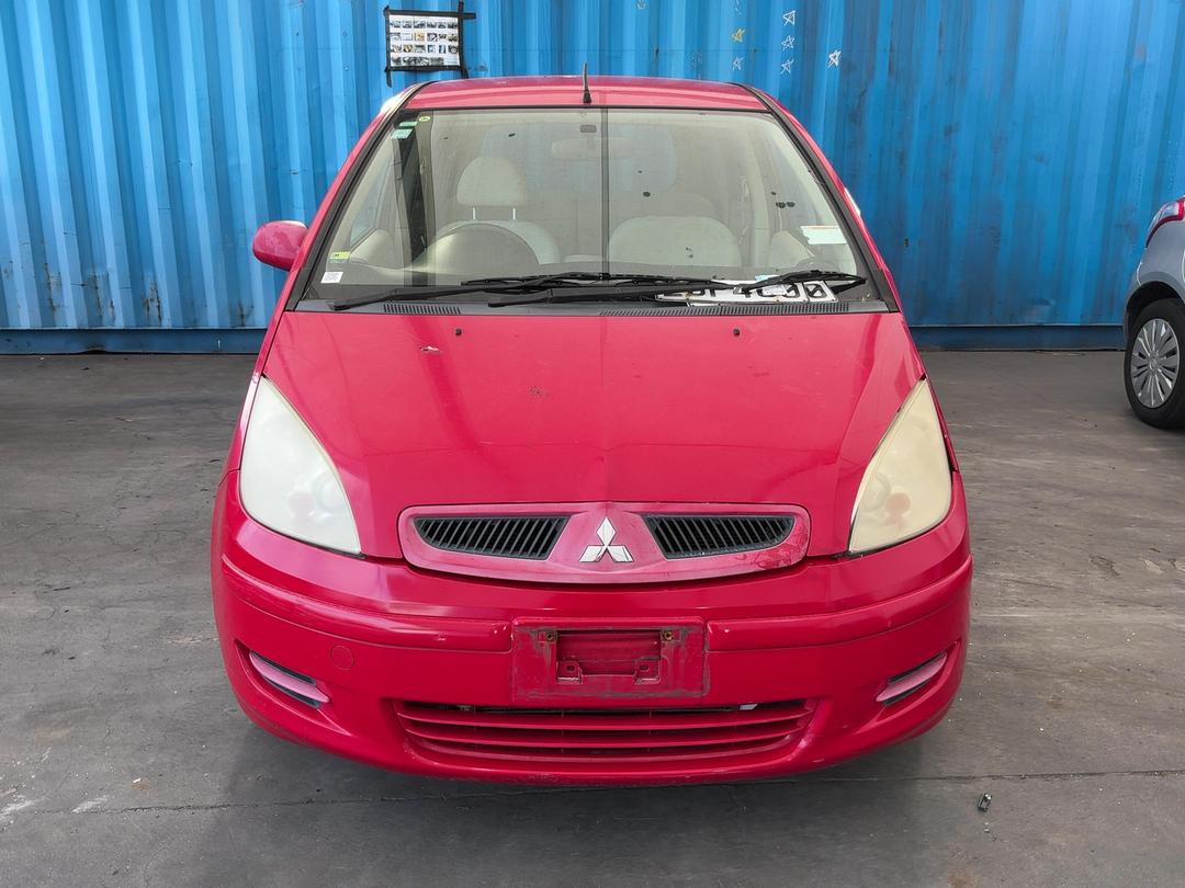 Photo '4' of Mitsubishi Colt Photo '4' of Mitsubishi Colt