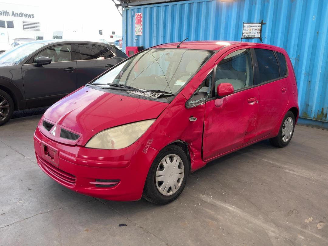 Photo '5' of Mitsubishi Colt Photo '5' of Mitsubishi Colt