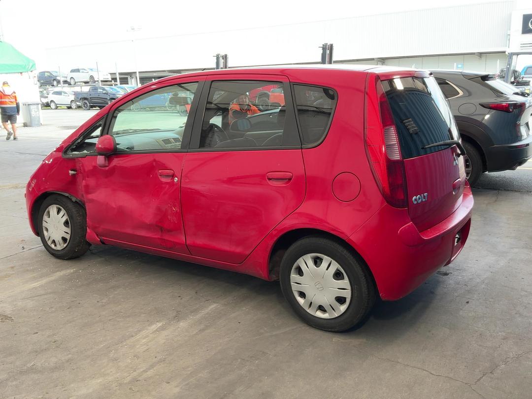 Photo '9' of Mitsubishi Colt Photo '9' of Mitsubishi Colt