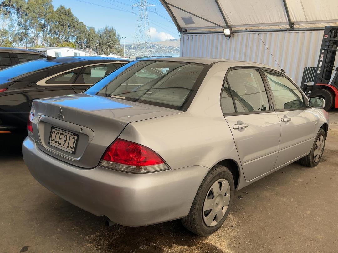 Photo '5' of Mitsubishi Lancer Cedia Photo '5' of Mitsubishi Lancer Cedia