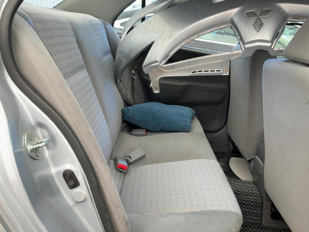 Photo '8' of Mitsubishi Lancer Cedia Photo '8' of Mitsubishi Lancer Cedia