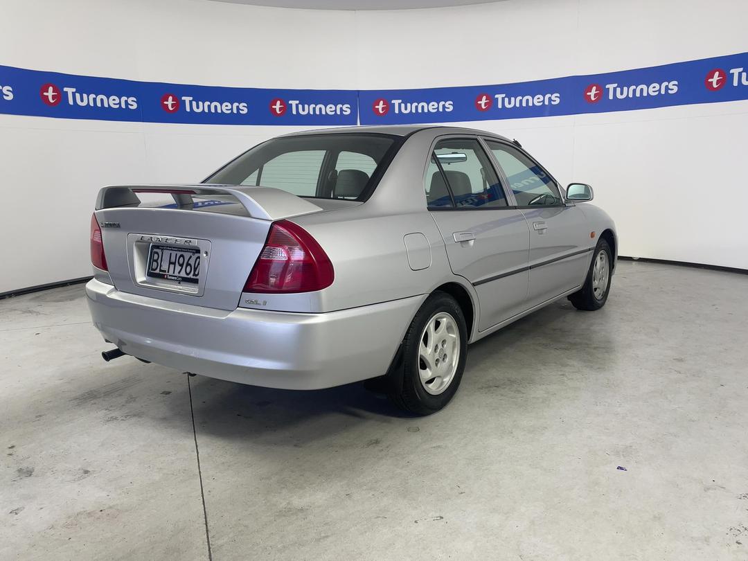 Photo '7' of Mitsubishi Lancer