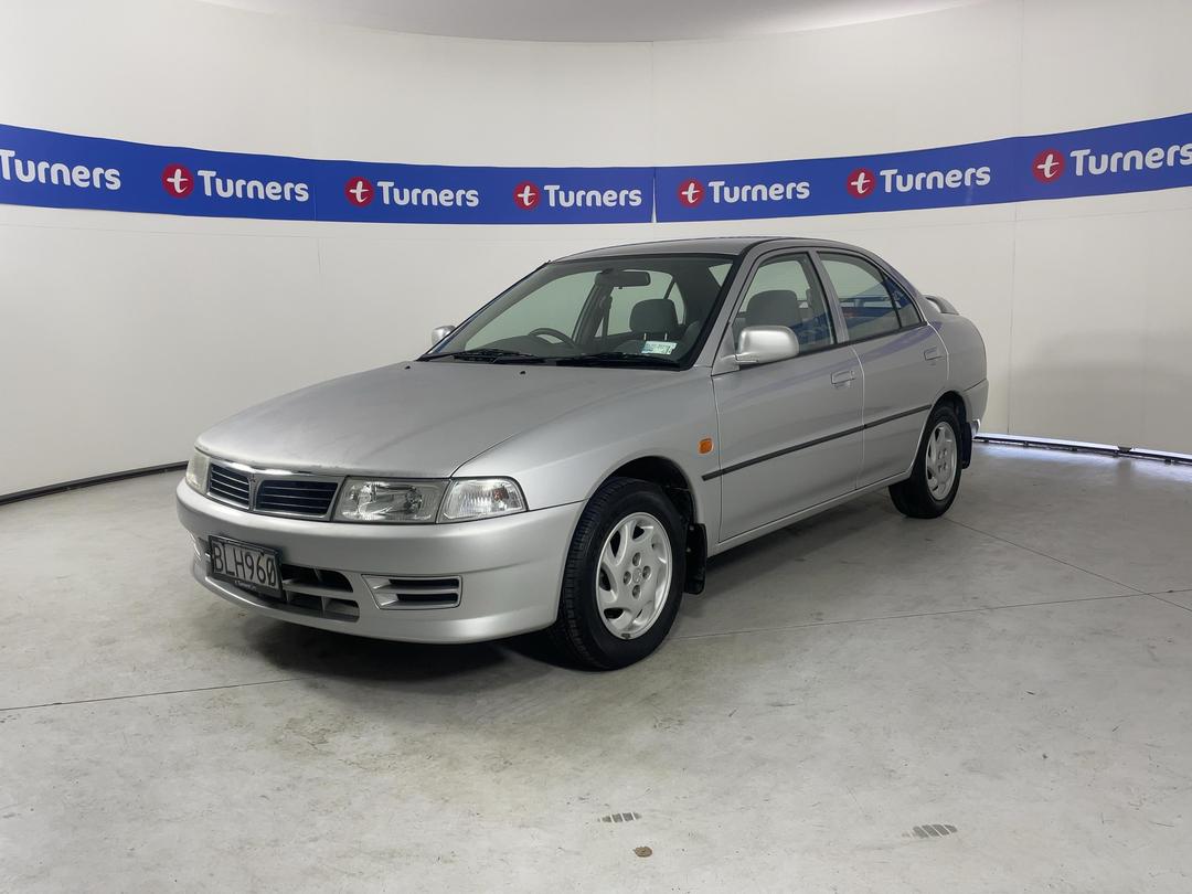 Photo '4' of Mitsubishi Lancer