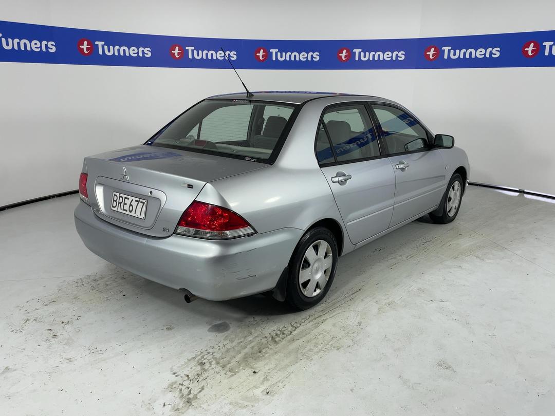Photo '7' of Mitsubishi Lancer
