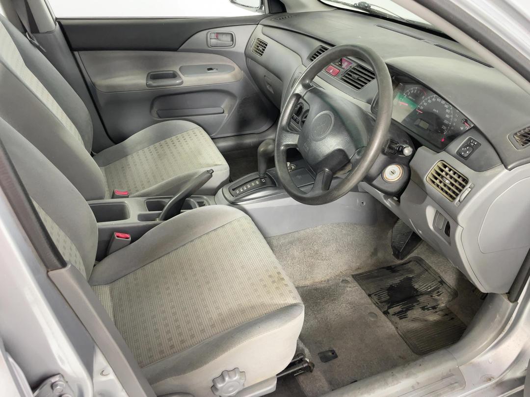 Photo '16' of Mitsubishi Lancer