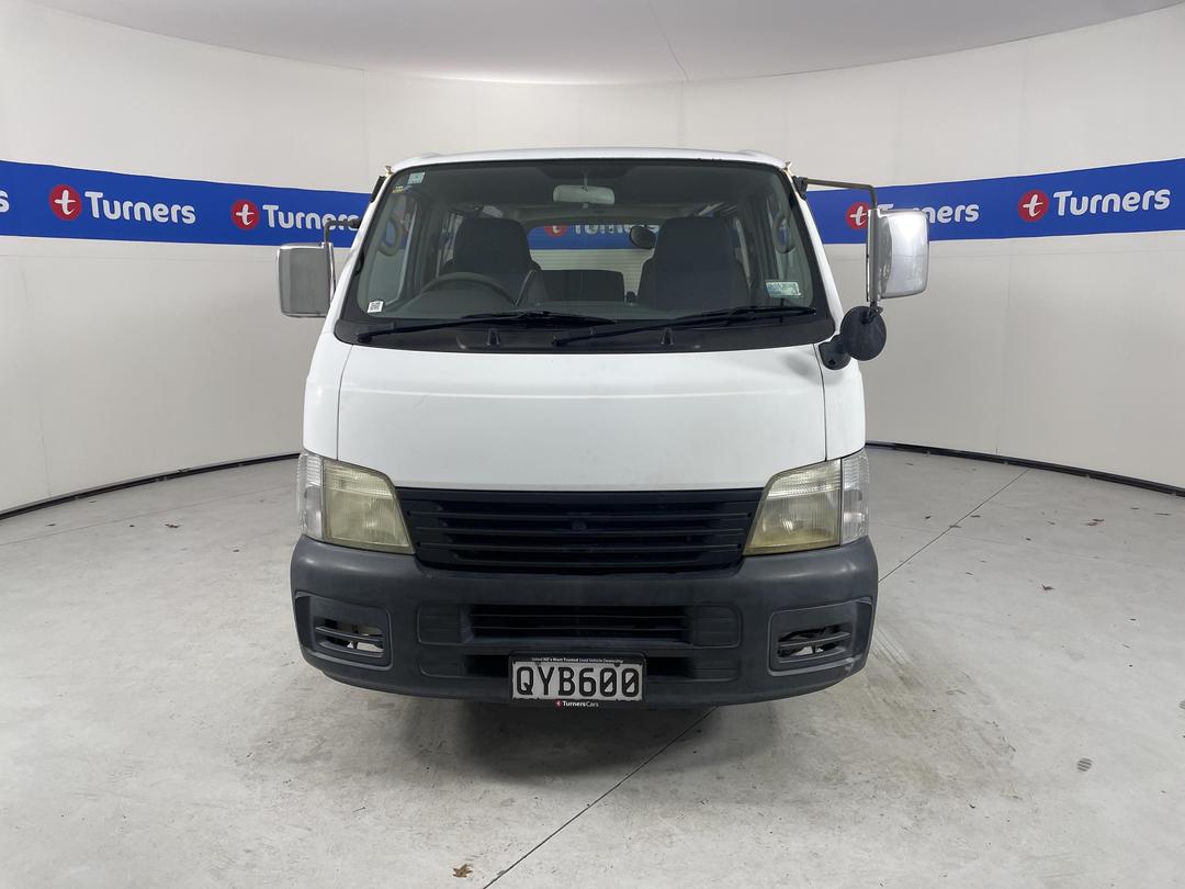 Photo '2' of Nissan Caravan