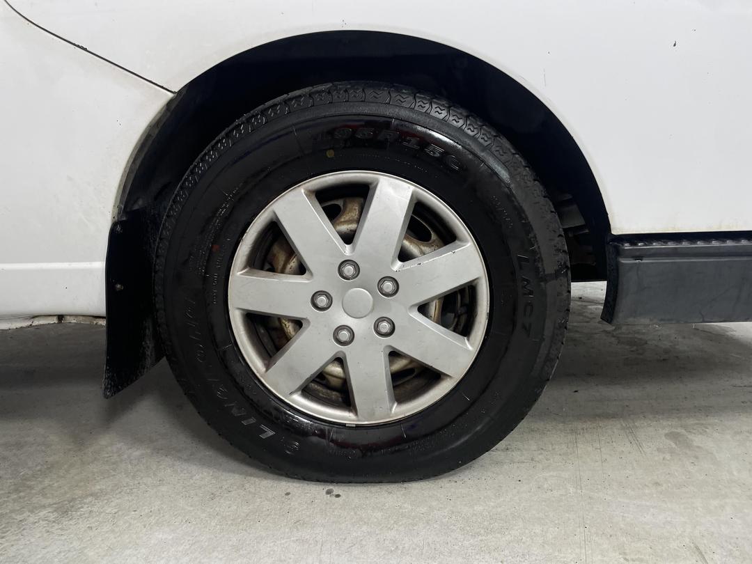 Photo '9' of Nissan Caravan