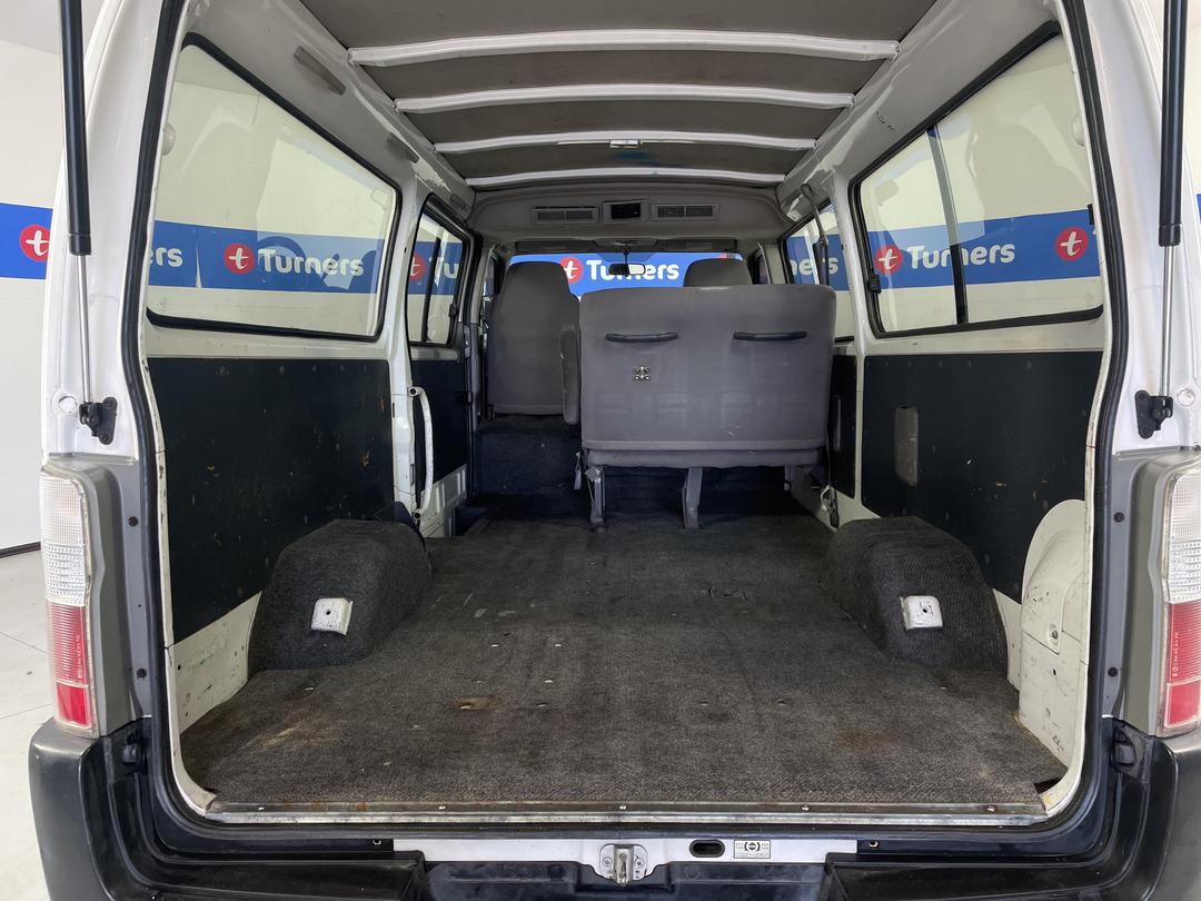 Photo '14' of Nissan Caravan