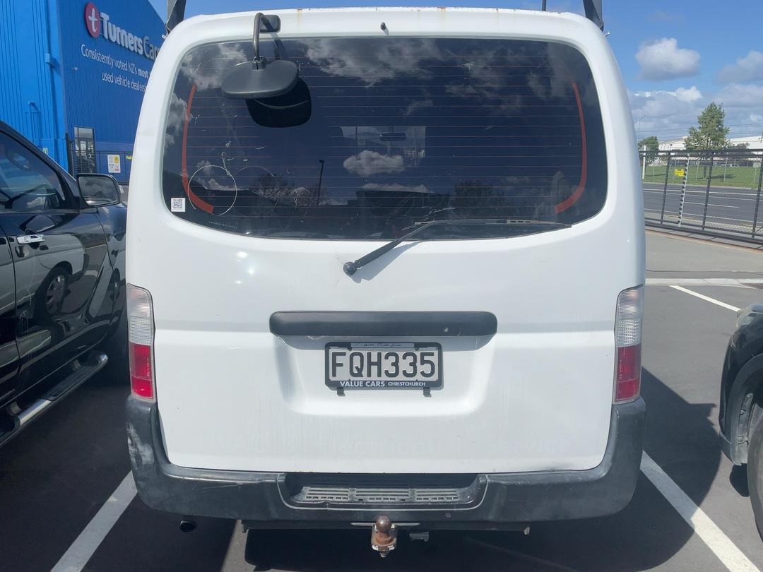 Photo '5' of Nissan Caravan Photo '5' of Nissan Caravan