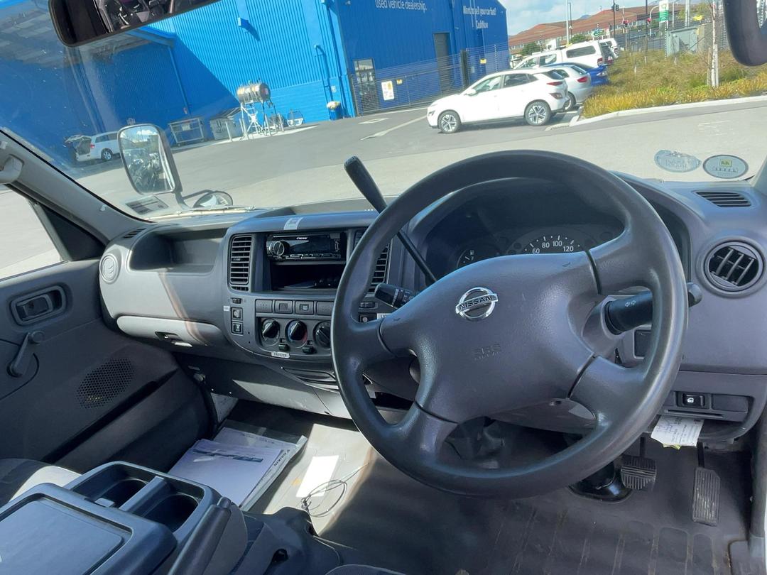 Photo '15' of Nissan Caravan Photo '15' of Nissan Caravan