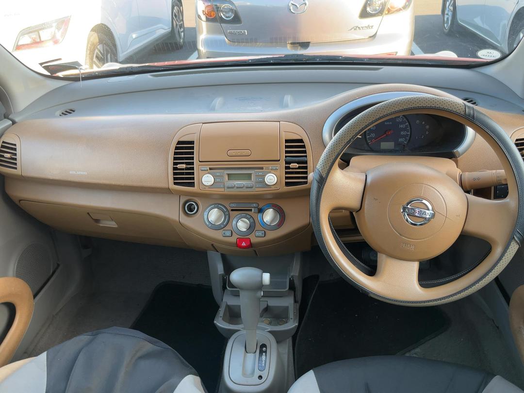 Photo '14' of Nissan March Photo '14' of Nissan March
