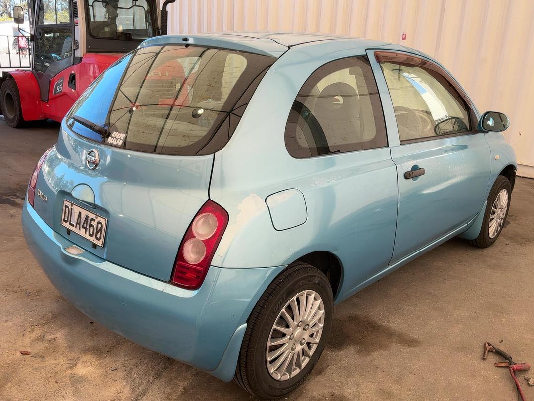 Photo '5' of Nissan March Photo '5' of Nissan March