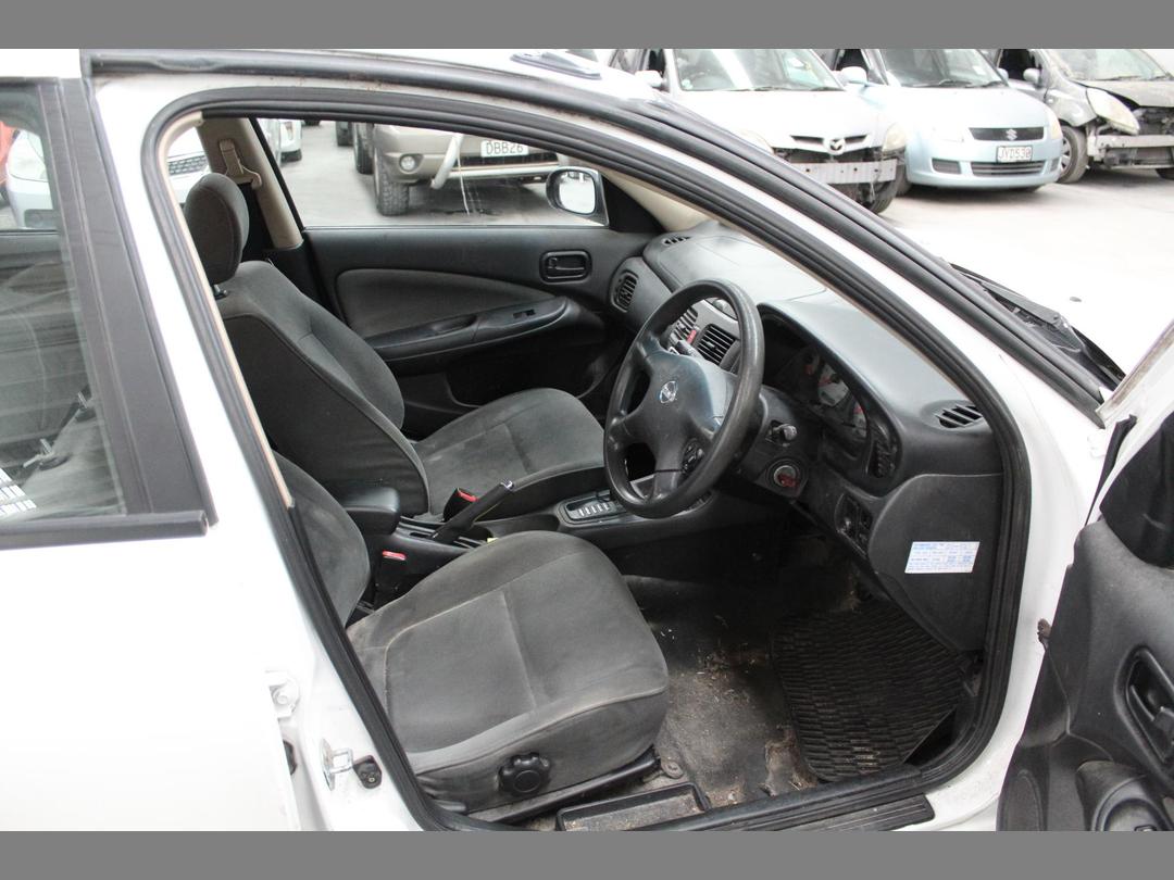 Photo '11' of Nissan Pulsar Q Photo '11' of Nissan Pulsar Q