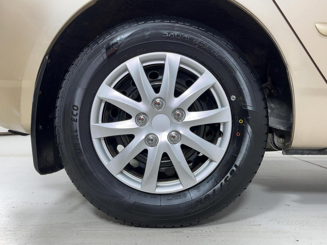 Photo '12' of Toyota Corolla