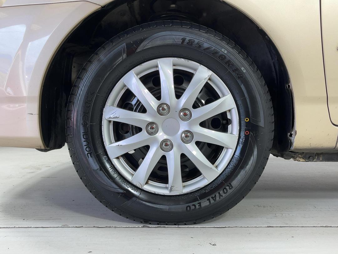 Photo '10' of Toyota Corolla